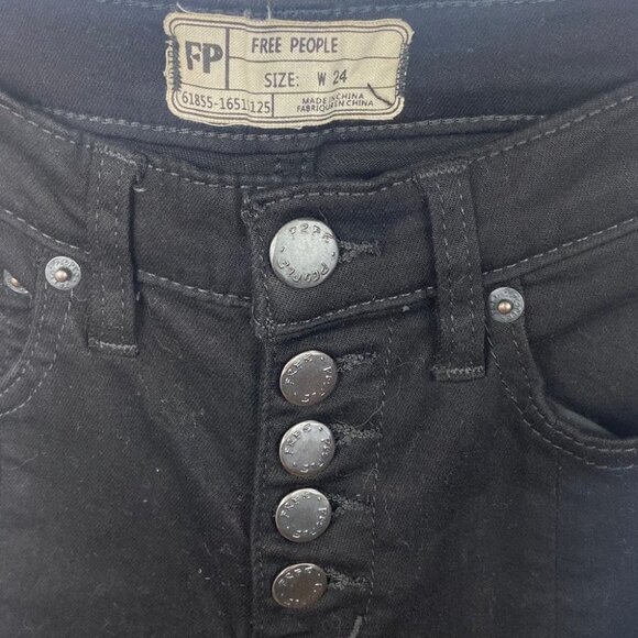 NWT Free People Cropped Button Front Black Jeans Size 24 Flare Denim Raw Hem NEW - Picture 5 of 12
